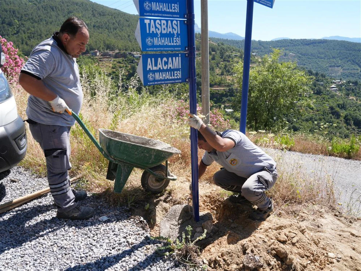  Alanya Belediyesi&rsquo;nden Kırsal Mahalle ve Yaylalara Y&ouml;n Tabelası &Ccedil;alışması