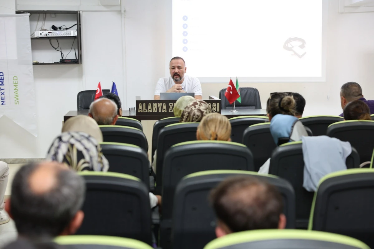 ALANYALI &Ccedil;İFT&Ccedil;İLERE TARIMIN GELECEĞİ ANLATILDI