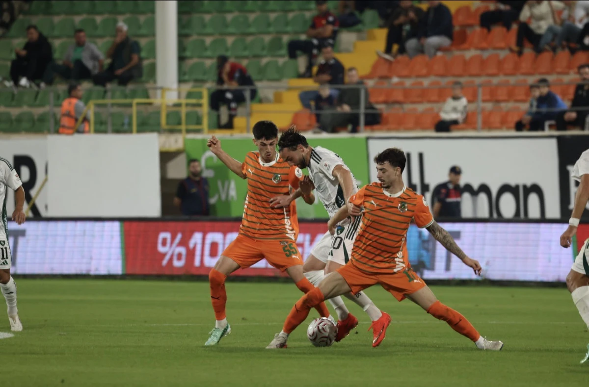 Alanyaspor, Kocaelispor Karşısında  Evinde Mağlup Oldu
