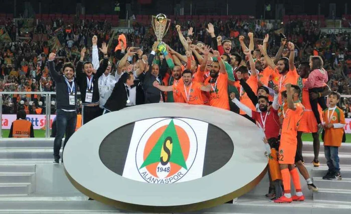 Alanyaspor S&uuml;per Lig&rsquo;de 10. Yılını Geride Bıraktı