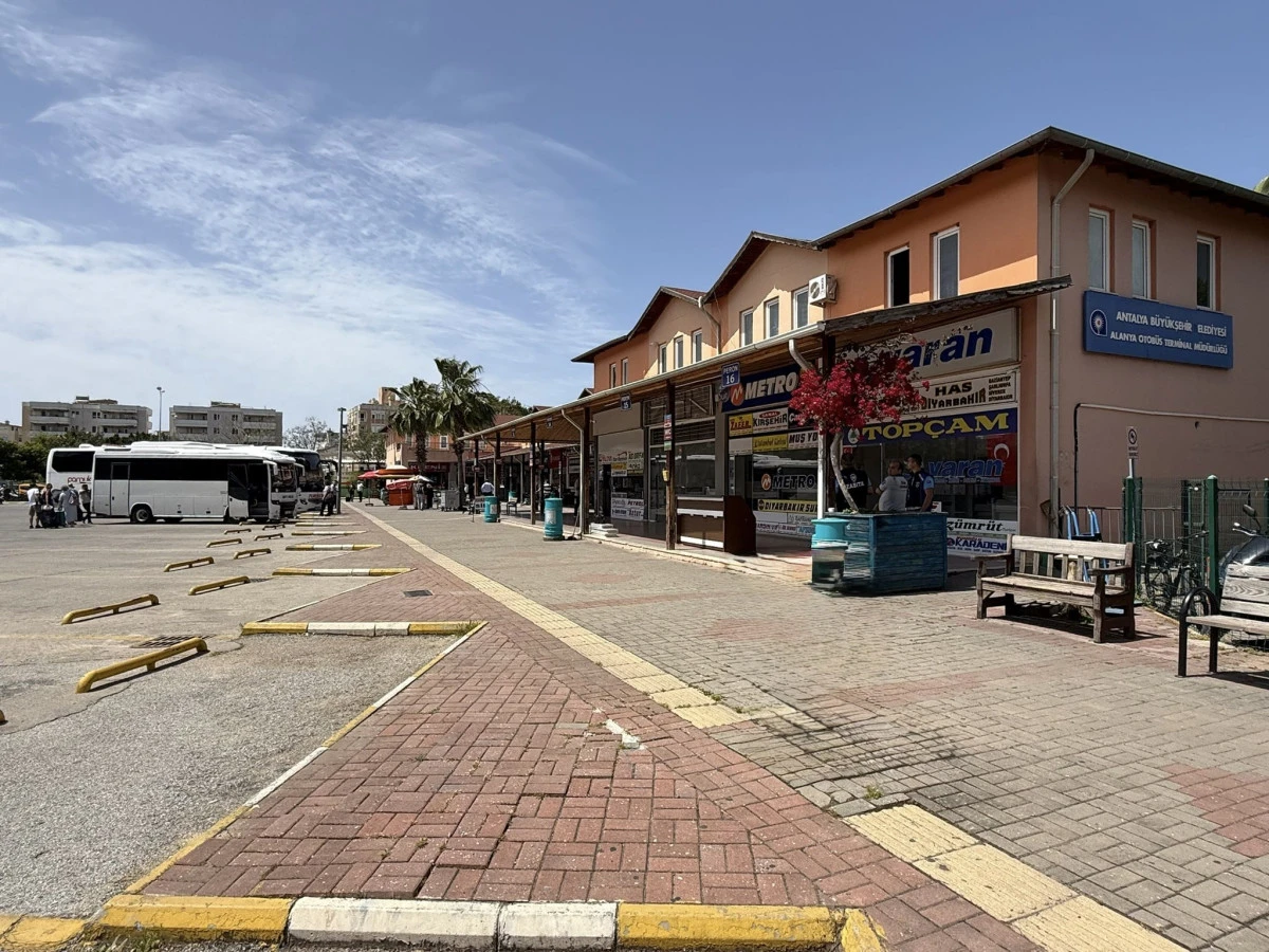 Kurban Bayramı &Ouml;ncesi Otob&uuml;s Biletlerine Zam: Fiyatlar Y&uuml;zde 20 Artabilir