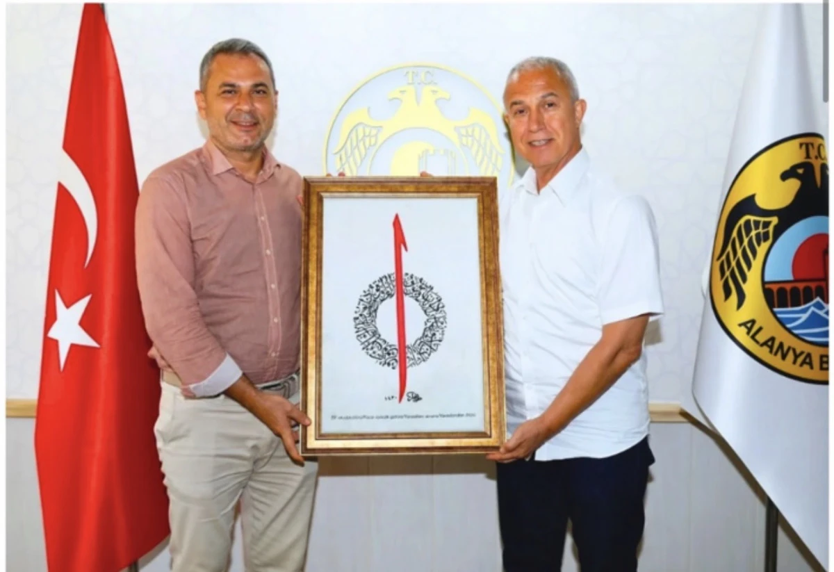 Osman Tarık &Ouml;z&ccedil;elik AK Parti&rsquo;ye Mi Ge&ccedil;ecek? Tavlı&rsquo;dan Kapıyı A&ccedil;ık Bırakan S&ouml;zler