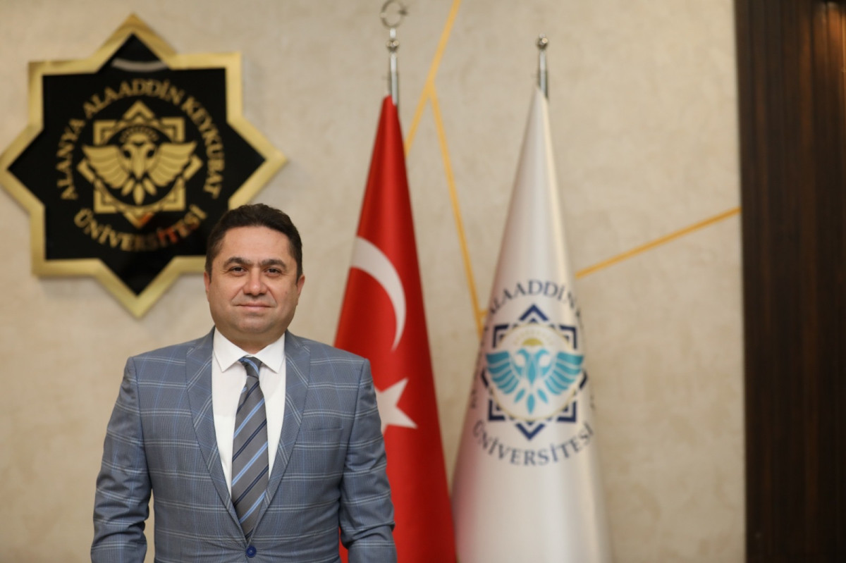REKTÖR TÜRKDOĞAN'DAN BAYRAM MESAJI