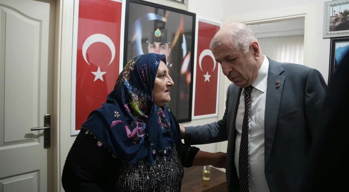  &Uuml;mit &Ouml;zdağ Alanya&rsquo;da Gen&ccedil;leri Ve Esnafı Dinledi, Şehit Ailesini Ziyaret Etti