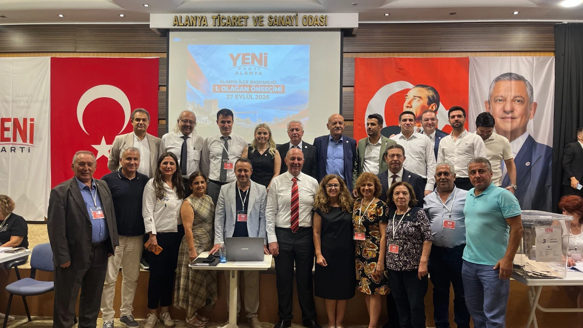 Yeni Parti Alanya&rsquo;da B&uuml;lent Kandemir Yeniden İl&ccedil;e Başkanı Se&ccedil;ildi
